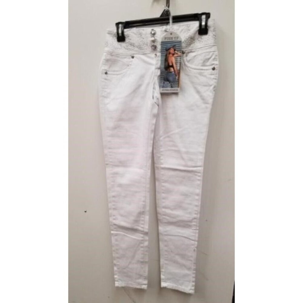 Queen Jeans Premium White Denim Push Up Style fllattering slimming tapered ankle